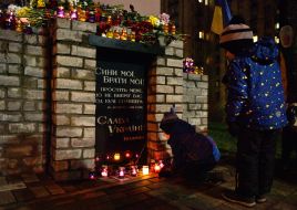 Honoring the memory of the Heroes of the Heavenly Hundred