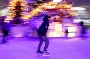 ROSHEN Winter Village