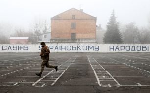 Военнослужащий