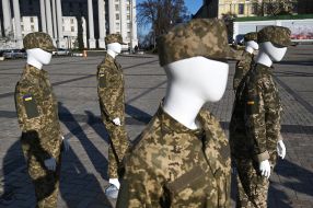 Mannequins in women's military uniform