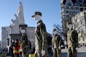 Mannequins in women's military uniform