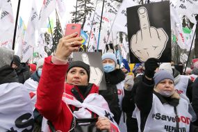 Participants of the action "STOP lockdown!" near the Verkhovna Rada in Kyiv
