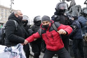 Clashes between participants of the "STOP lockdown!" and law enforcement officers on Independence Square