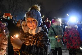 Передача Вифлеемского огня мира