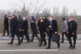 Vladimir Zelensky opened a new beam bridge