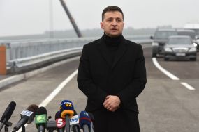 Vladimir Zelensky opened a new beam bridge