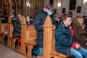Believers during the Christmas Mass