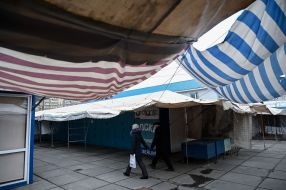 Crowded market area in Kiev