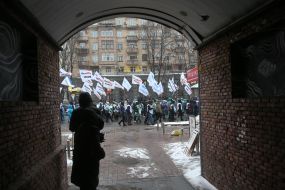 Participants of the SaveFOP movement demonstration