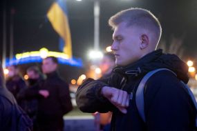 Участник шествия ко Дню памяти героев Крут