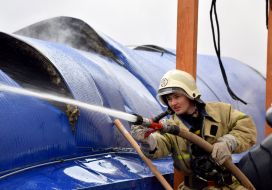 Extinguishing the fire in the hypermarket "Epicenter"