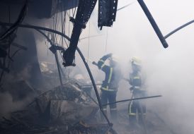 Extinguishing the fire in the hypermarket "Epicenter"