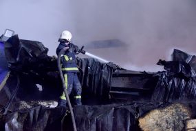 Extinguishing the fire in the hypermarket "Epicenter"