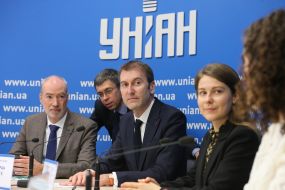 Etienne de Poncins, Bertrand Barrier, Marina Bardina