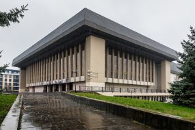 The building of the Transcarpathian Regional Ukrainian Music and Drama Theater in Uzhhorod