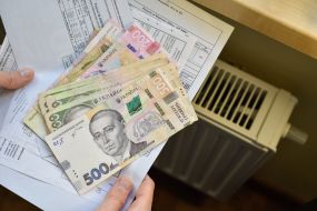 Receipts for utilities and money