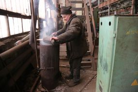 Worker in the shop of JSC "First Kyiv Machine-Building Plant"