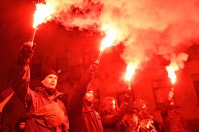 March in memory of the heroes of the Heavenly Hundred