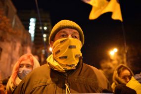 March in memory of the heroes of the Heavenly Hundred