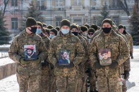 Honoring the Heroes of the Heavenly Hundred