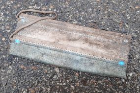 The medical mask lies on the asphalt