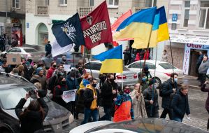 Участники акции в поддержку Сергея Стерненко