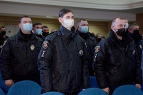 Співробітники поліції в медичних масках