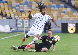 Football. FC "Dynamo" (Kyiv) і FC "Kolos" (Kovalivka)