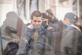 Поліція втрутилася у протистояння учасниць маршу за рівні права жінок та радикалів з організації «Традиції і порядок»