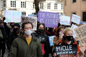 Марш феминисток во Львове