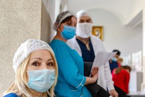 Vaccination of health workers from COVID-19