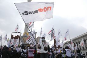 Picket representatives of private individuals