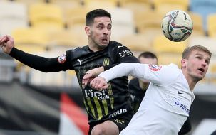 Football. FC Rukh (Lviv) and Zorya (Luhansk)