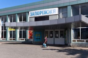 Малолюдний Центральний автовокзал Запоріжжя