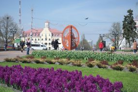 Тематическая фотозона в виде трехметровой писанки
