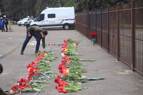 People brought flowers to Kulikovo field
