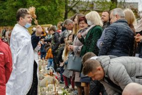 Освячення великодніх кошиків