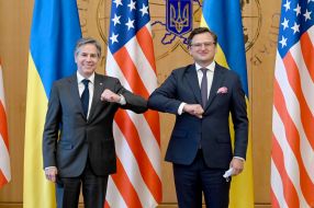 Dmytro Kuleba, Entoni Blinken