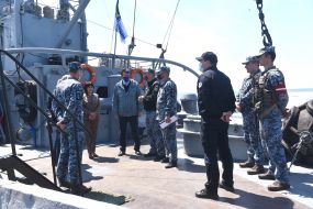 Alexander Starukh and servicemen