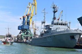 Ships in the port of Berdyansk