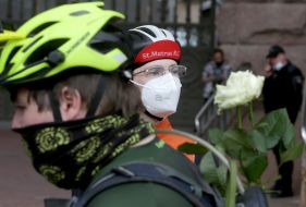 An impromptu monument to the dead cyclists was erected under the Kyiv City Council