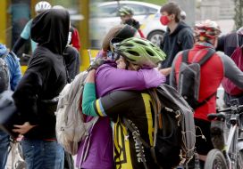 An impromptu monument to the dead cyclists was erected under the Kyiv City Council
