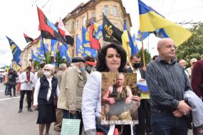 Solemn procession on the occasion of the Feast of Heroes