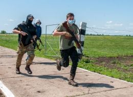 Training of territorial defense fighters on liquidation of sabotage group at Chuguiv military airfield