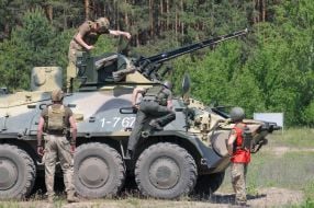Special meeting with the crews of armored personnel carriers and military unit 2276
