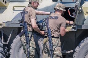 Special meeting with the crews of armored personnel carriers and military unit 2276