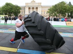 Participants of the Lviv Open Strongman Cup