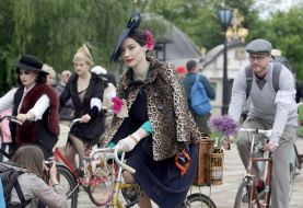 Учасники весняного Ретро Круїзу