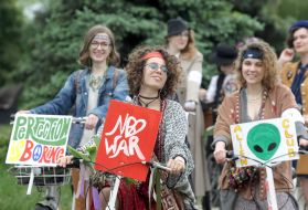 Учасники весняного Ретро Круїзу