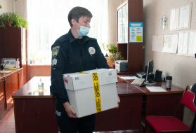 Box with test notebooks
